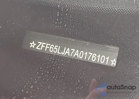 2010 Ferrari California z USA, uszkodzony, nr VIN ZFF65LJA7A0176101